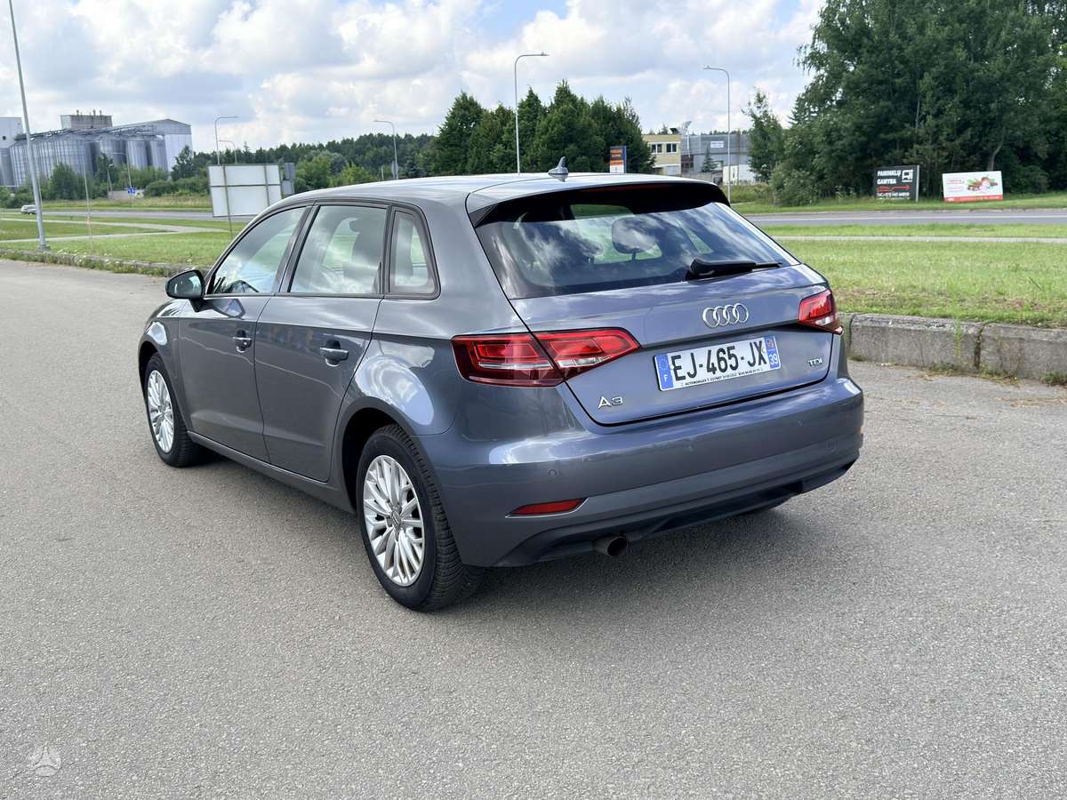 Audi A3, 1.6 l., Хэтчбек