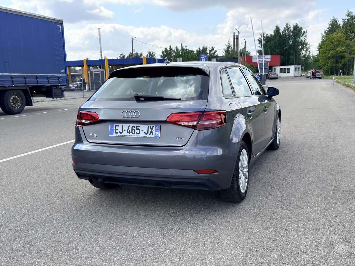 Audi A3, 1.6 l., Хэтчбек