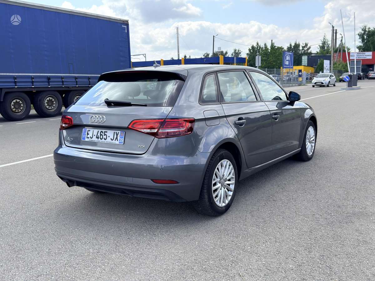 Audi A3, 1.6 l., Хэтчбек
