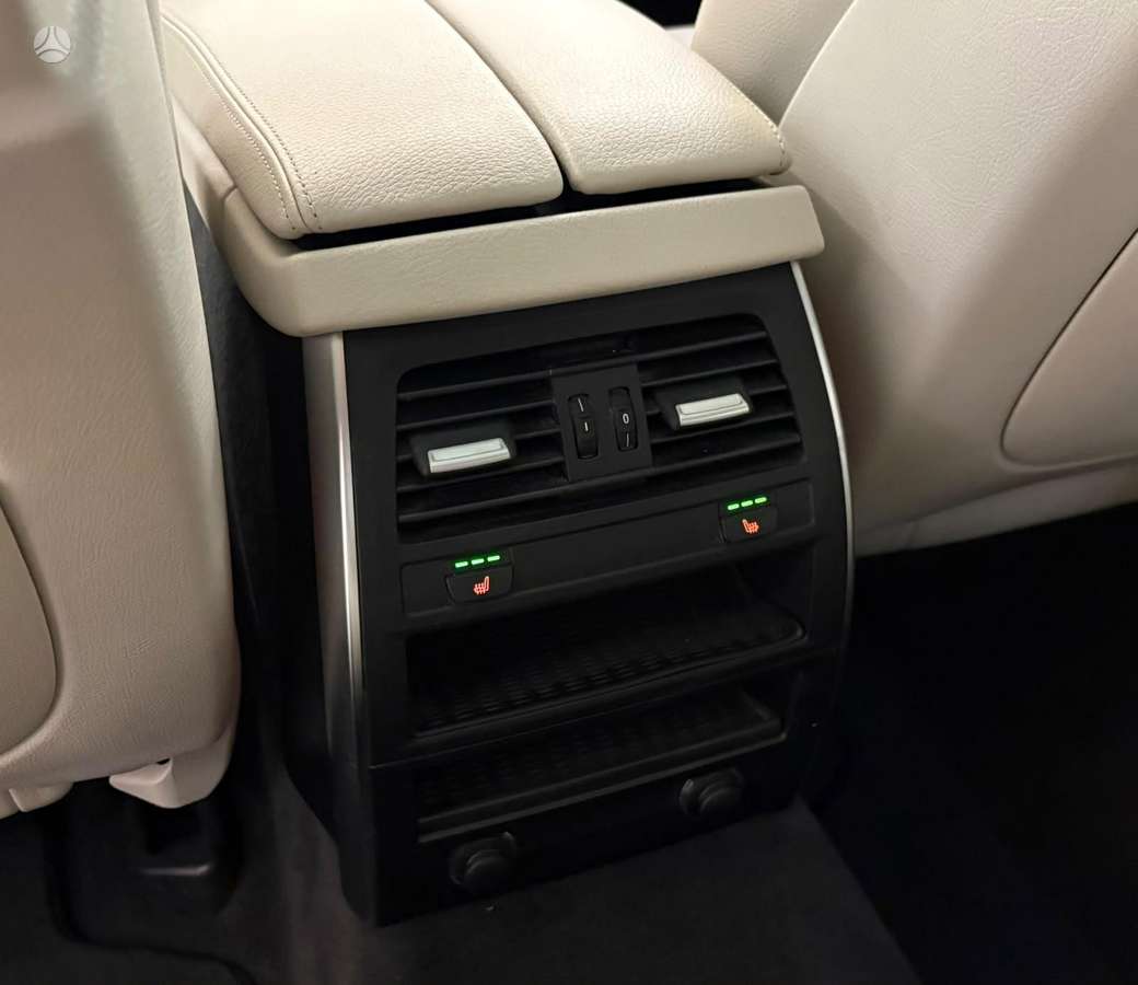 BMW 520, 2.0 l., Седан