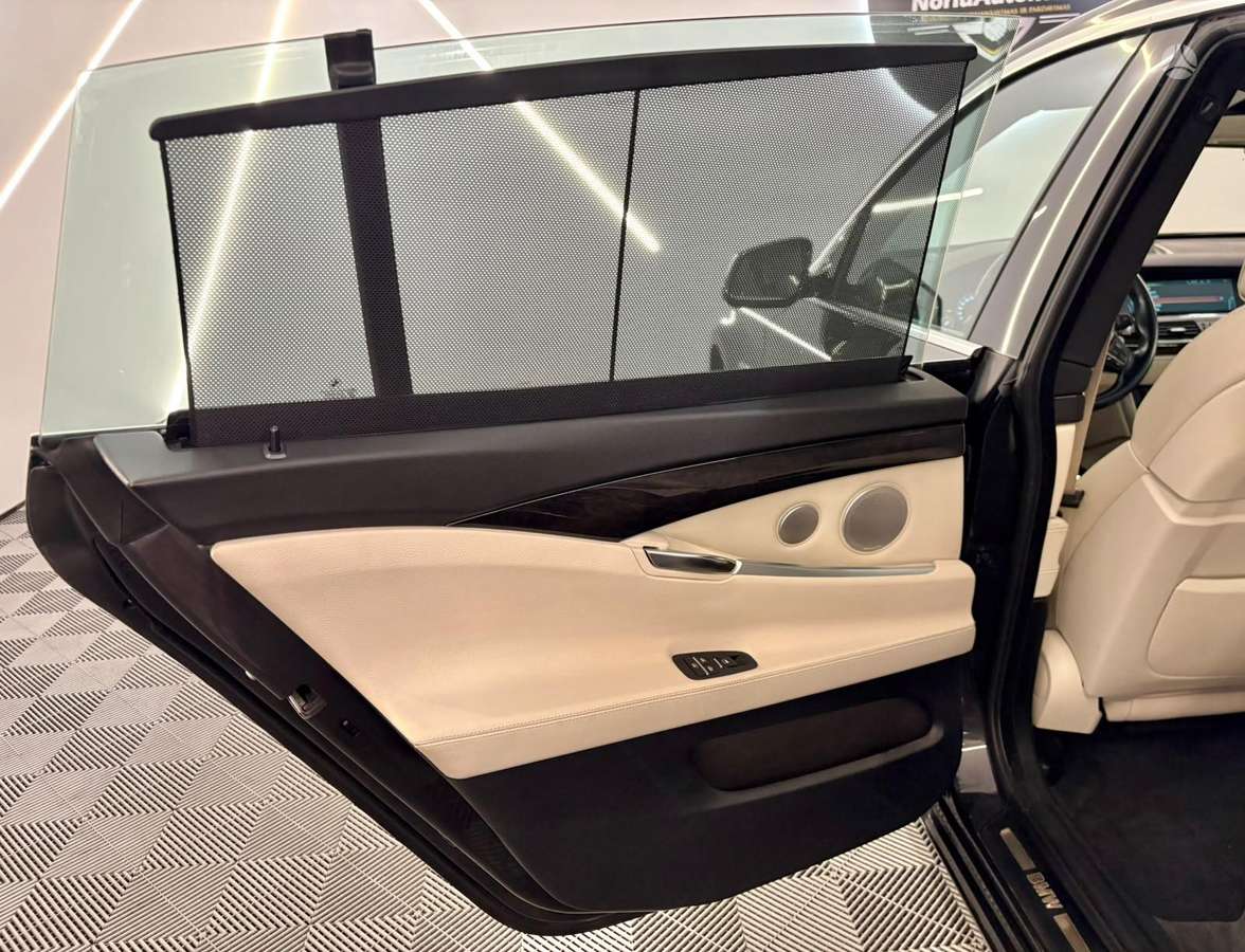 BMW 520, 2.0 l., Седан