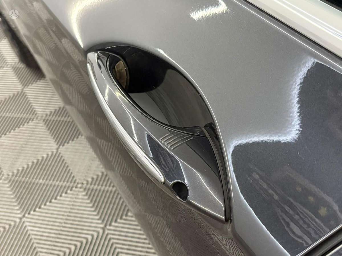 BMW 520, 2.0 l., Седан