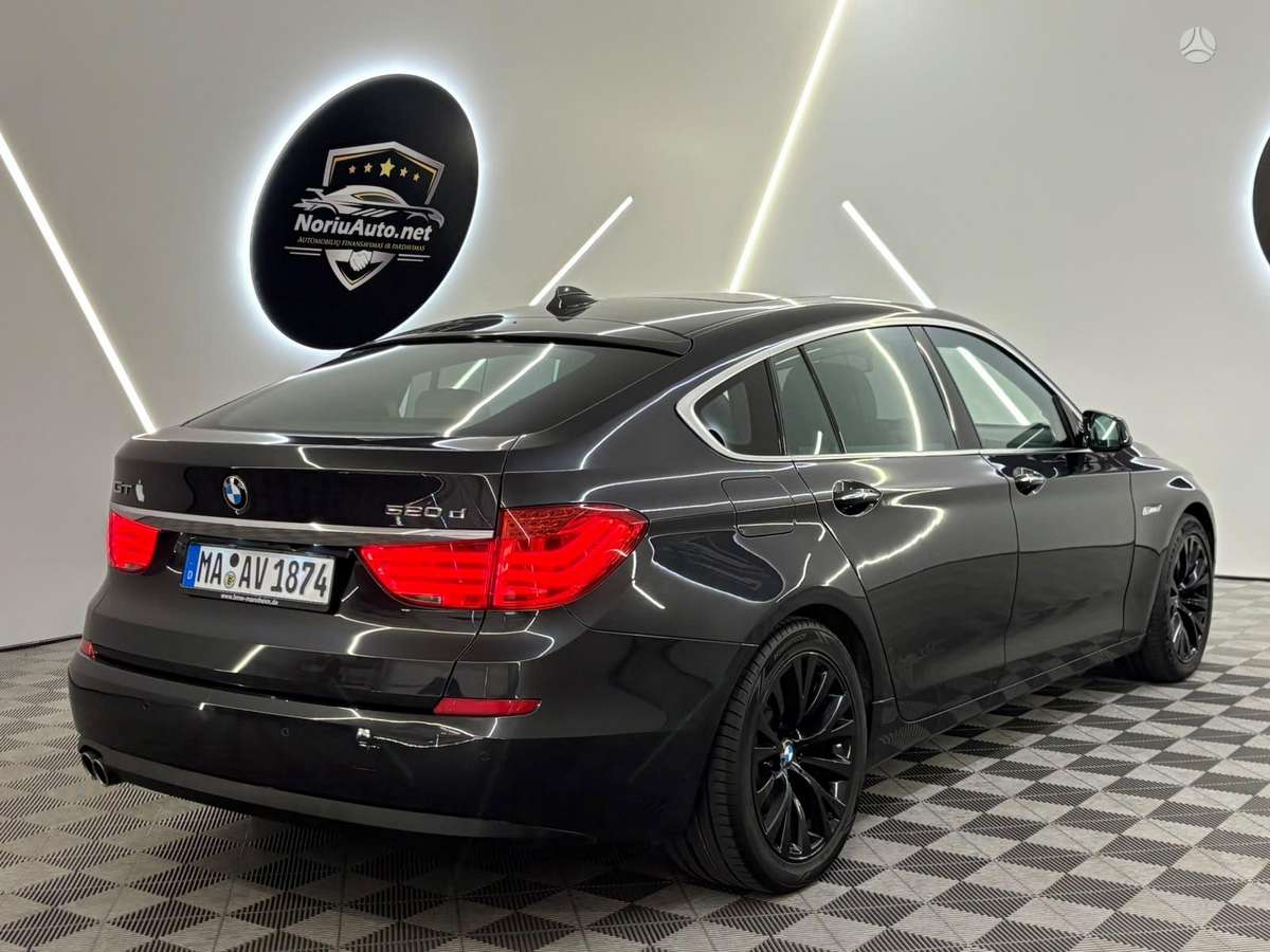 BMW 520, 2.0 l., Седан