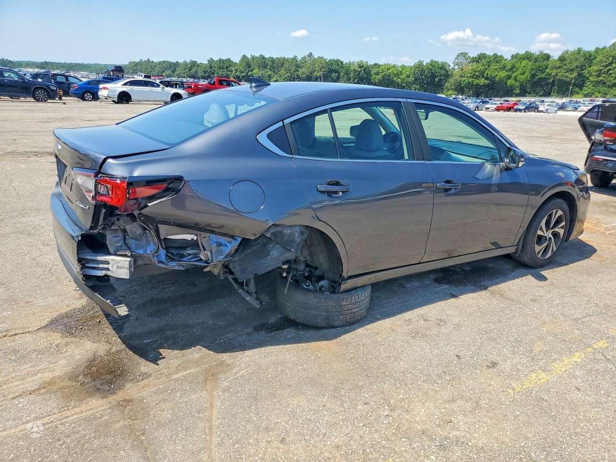 Subaru Legacy - 4