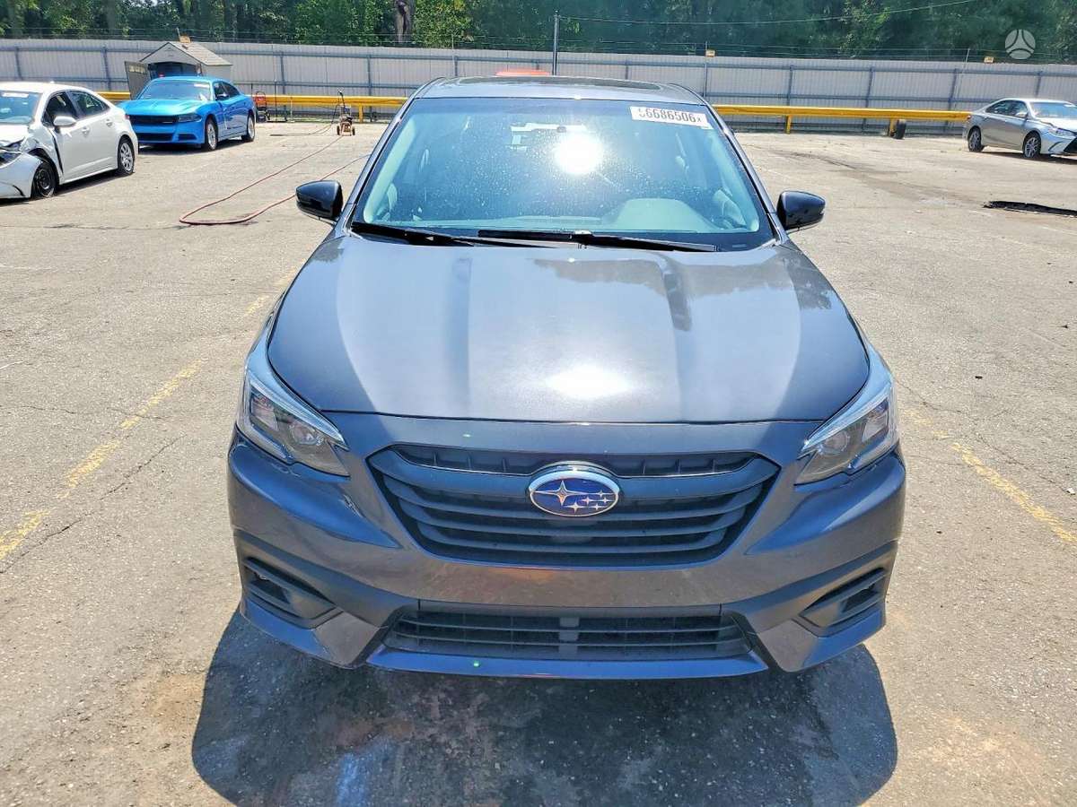 Subaru Legacy - 1