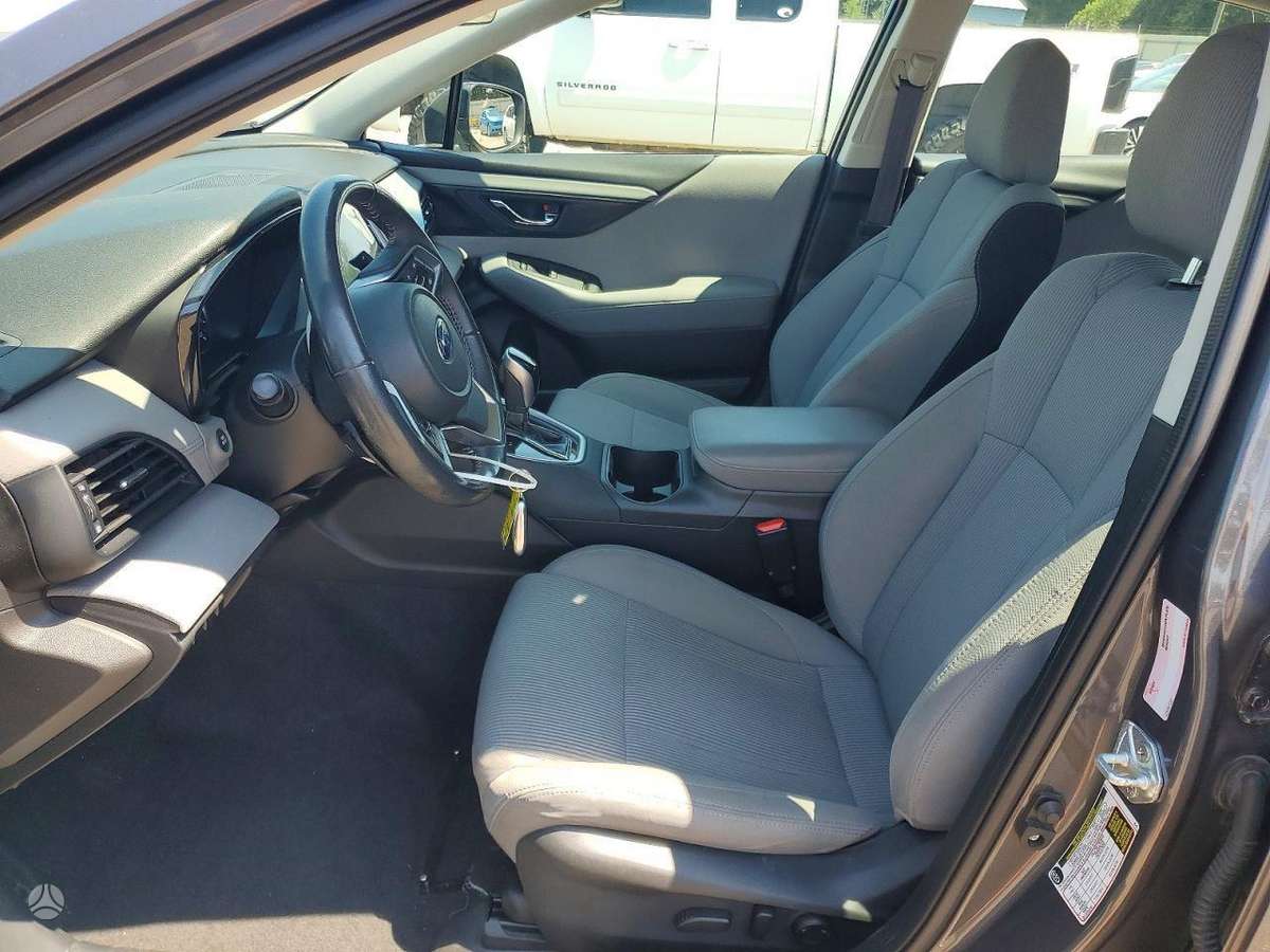 Subaru Legacy - 9