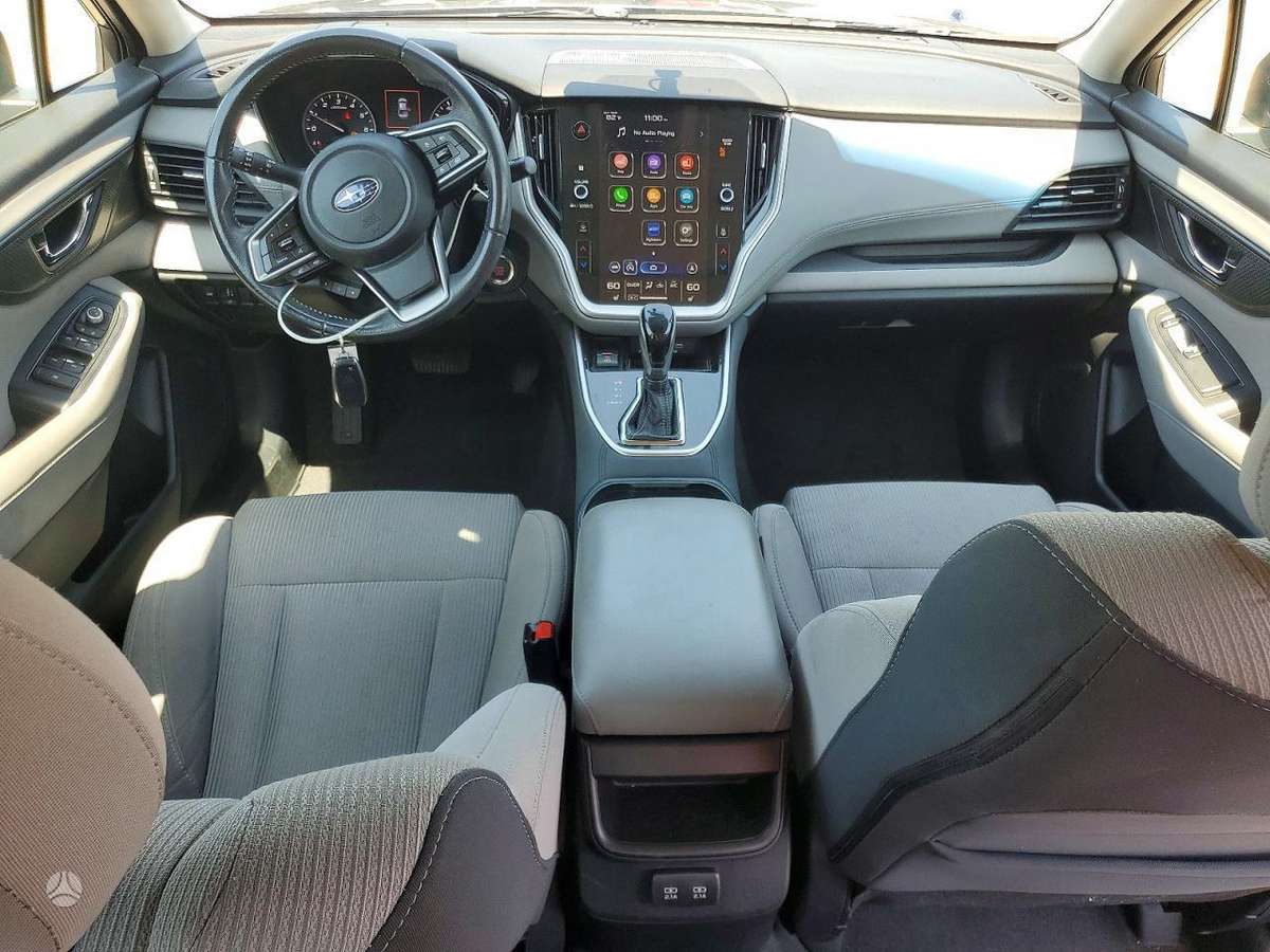 Subaru Legacy - 8