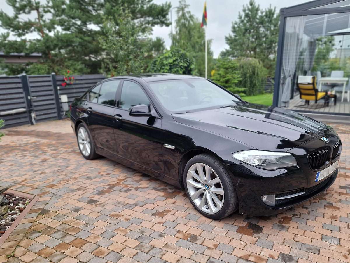 BMW 535, 3.0 l., Седан