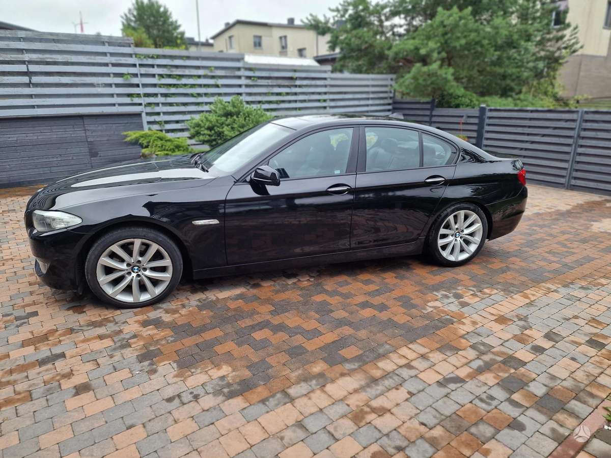 BMW 535, 3.0 l., Седан