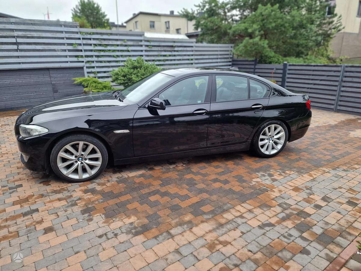 BMW 535, 3.0 l., Седан