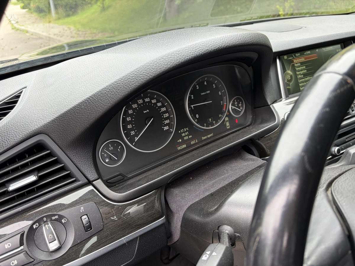 BMW 535, 3.0 l., Седан