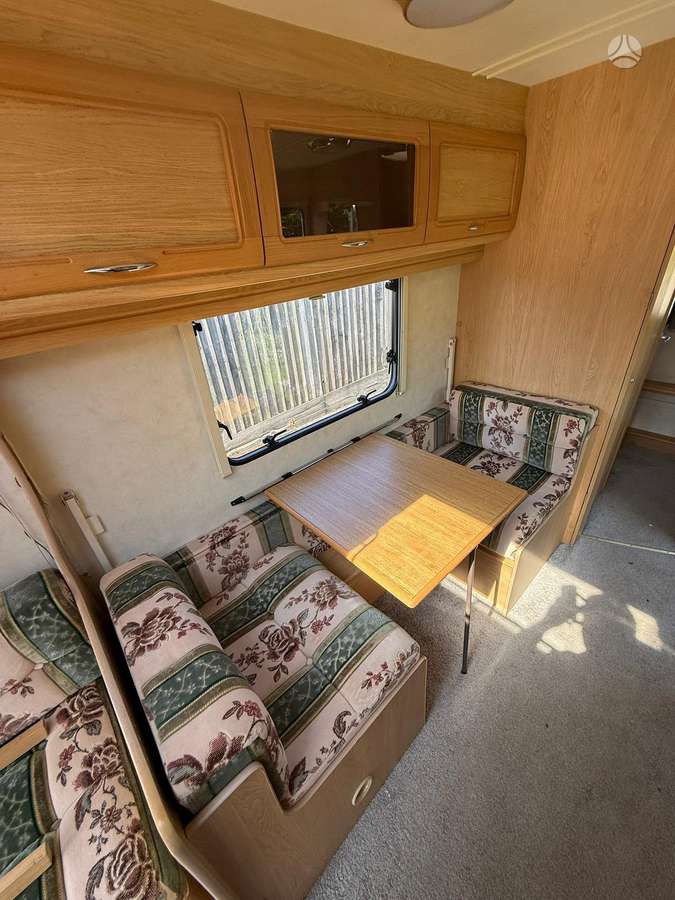Compass Omega, caravans