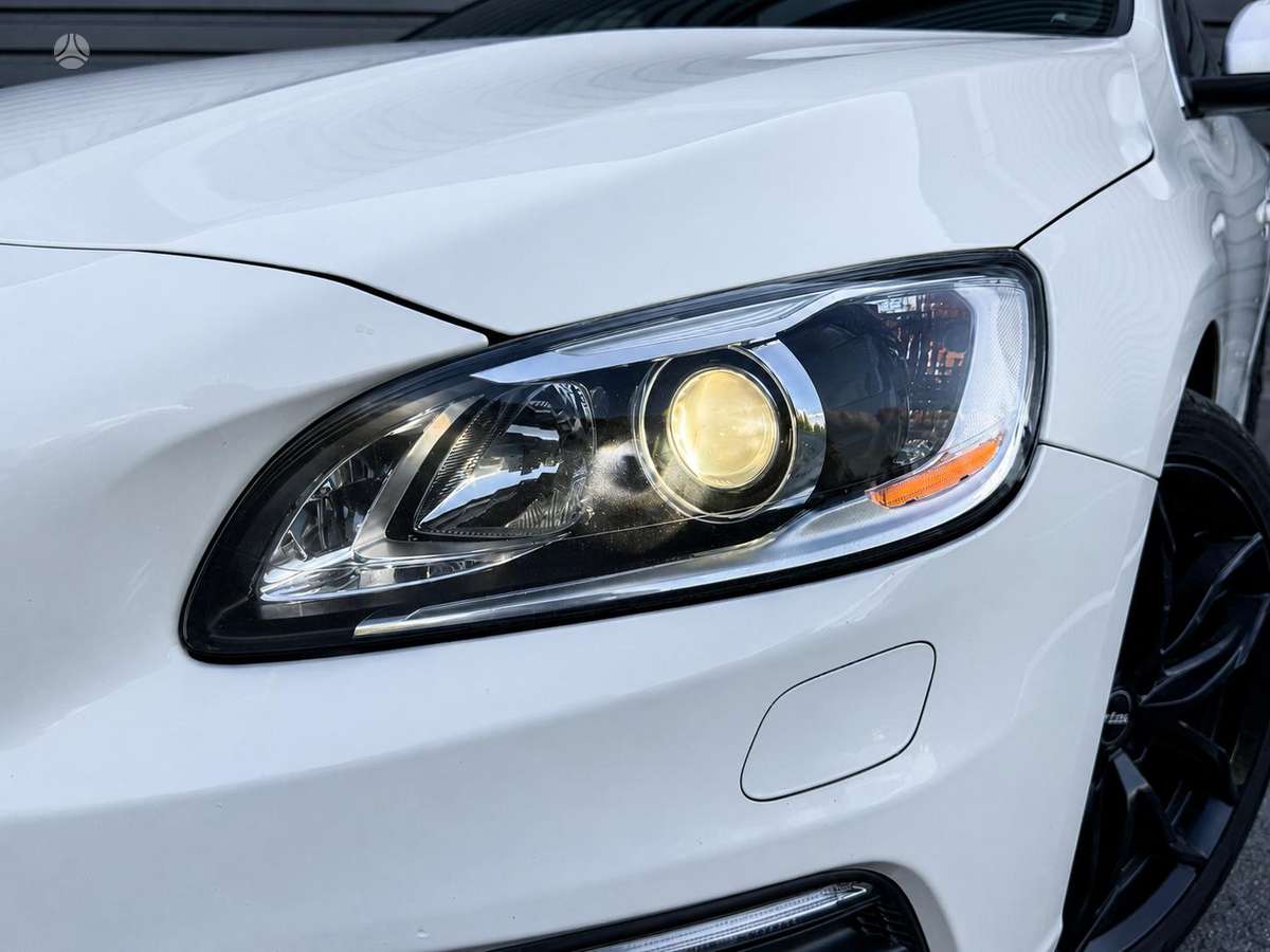Volvo S60, 2.0 l., Седан