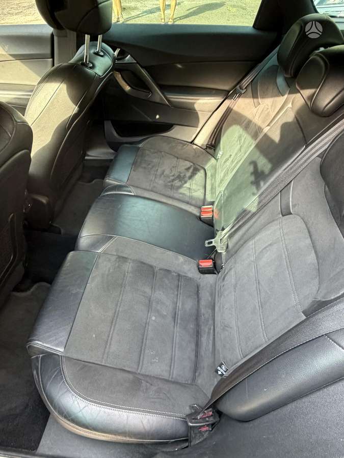 Citroen DS5, 1.6 l., hatchback