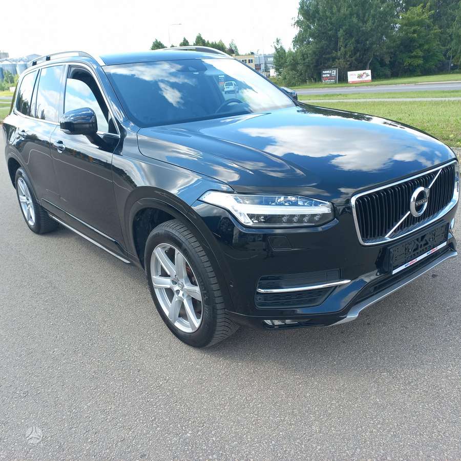 Volvo XC90 - 1