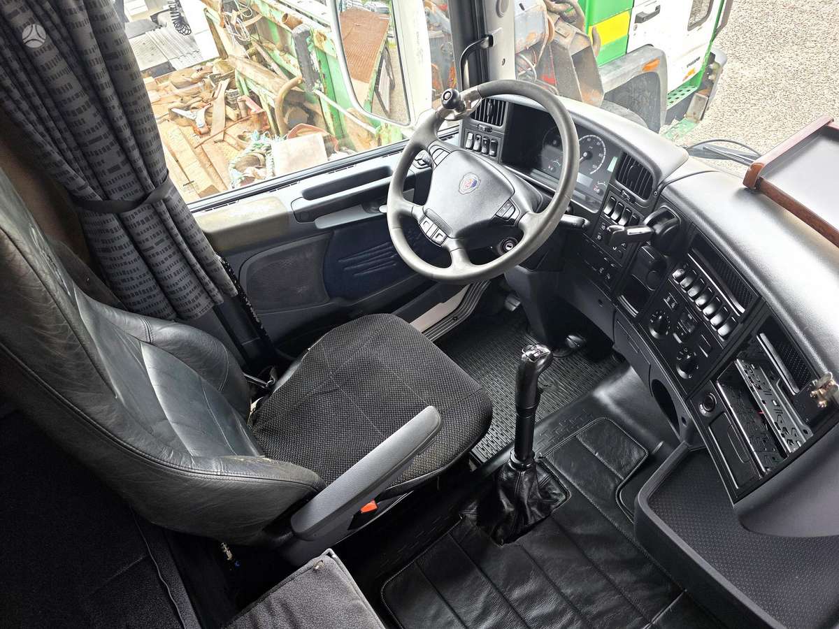 Scania R580 V8 6X4, savivarčiai