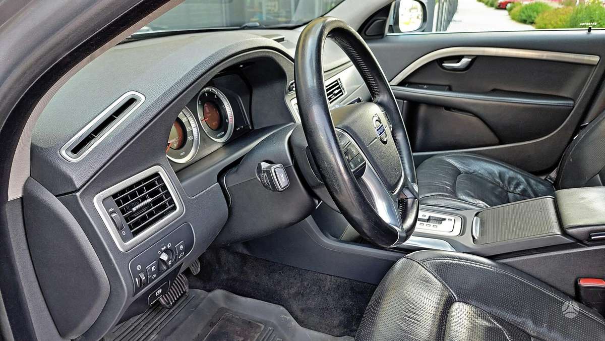 Volvo V70, 2.4 l., Универсал