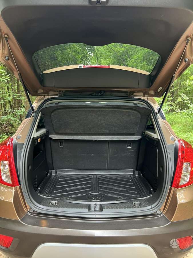 Buick Encore, 1.4 l., off-road / crossover