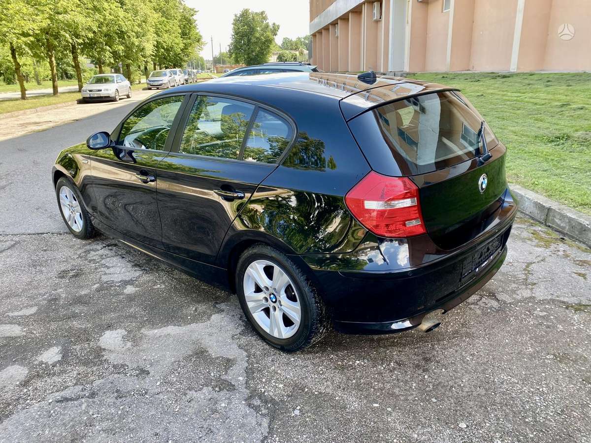 BMW 120, 2.0 l., hatchback