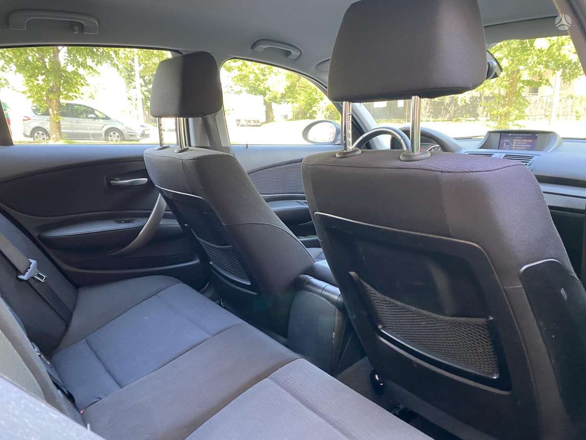 BMW 120, 2.0 l., hatchback