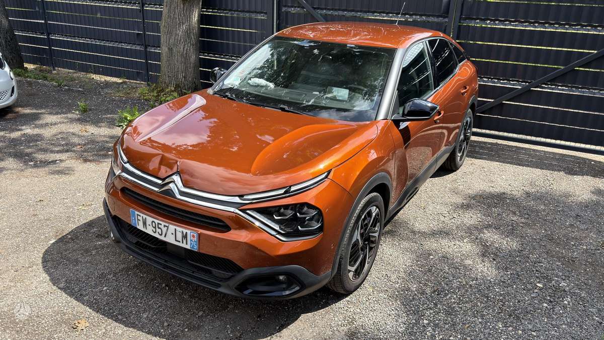 Citroen C4, 1.2 l., Хэтчбек