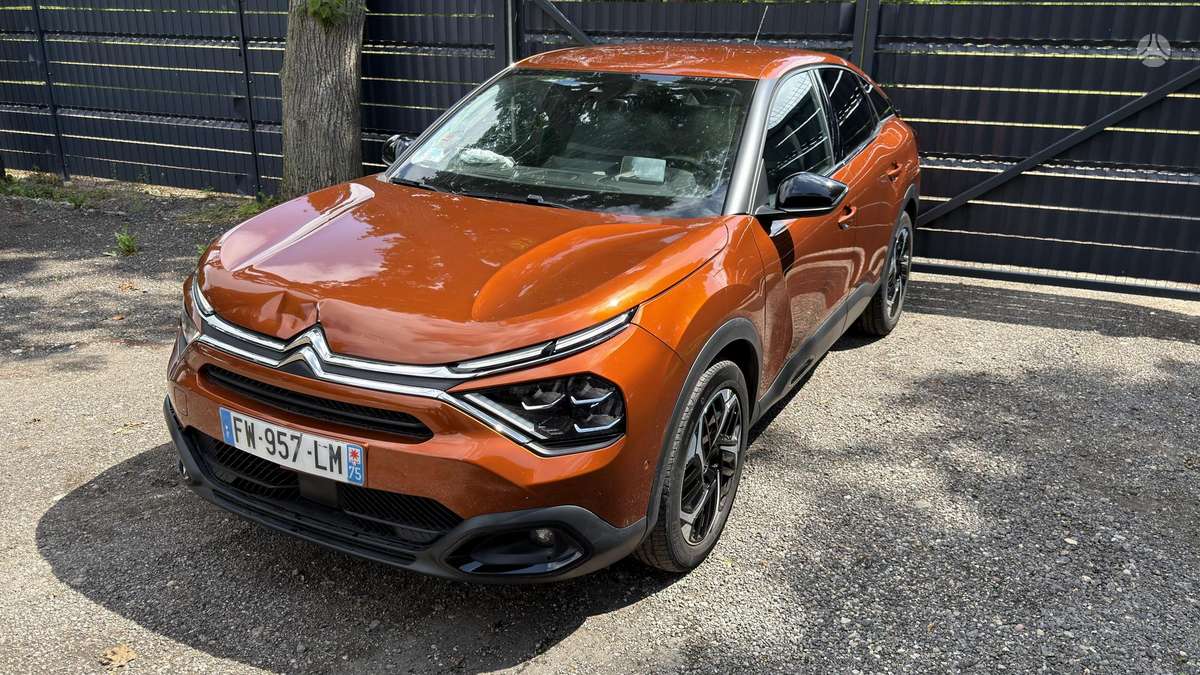 Citroen C4, 1.2 l., Хэтчбек
