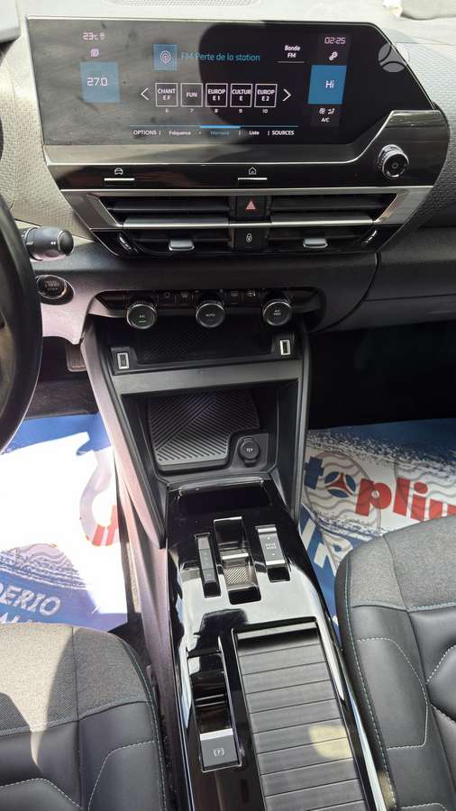 Citroen C4, 1.2 l., hatchback