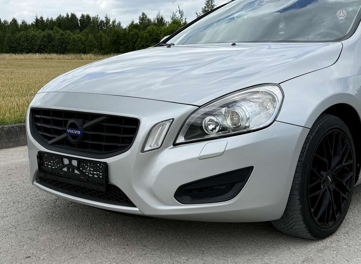 Volvo V60, 2.4 l., universalas