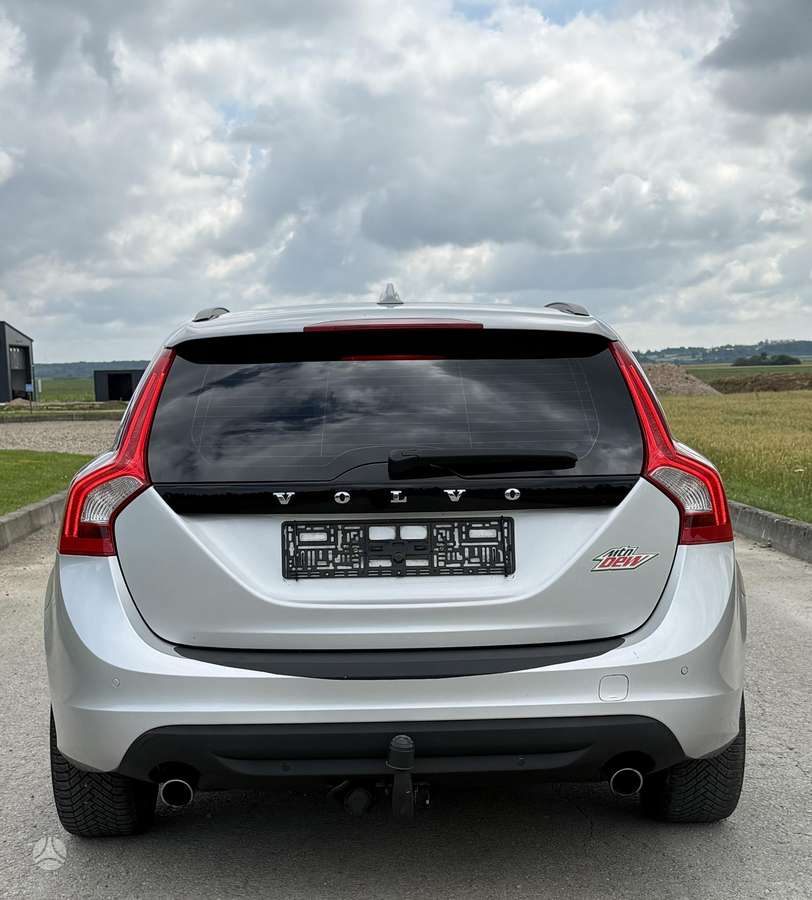 Volvo V60, 2.4 l., universalas