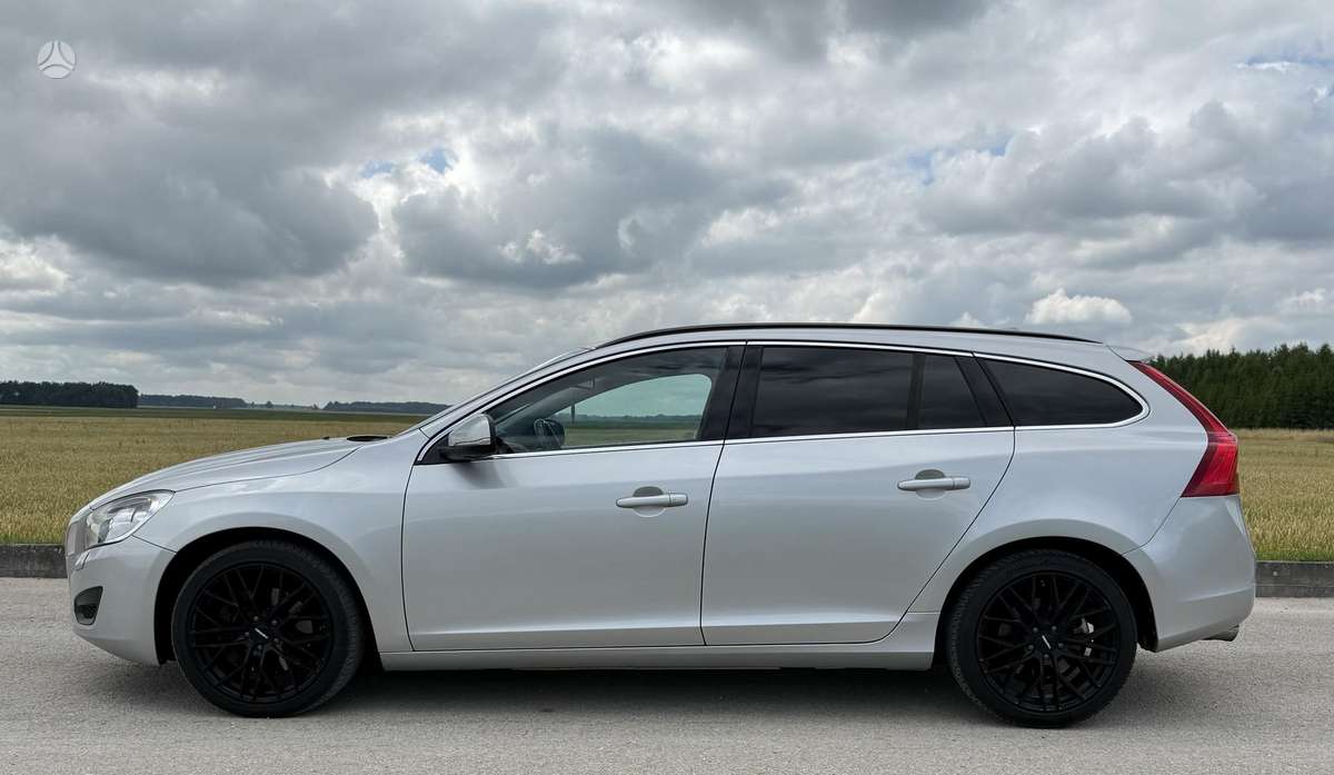 Volvo V60, 2.4 l., universalas