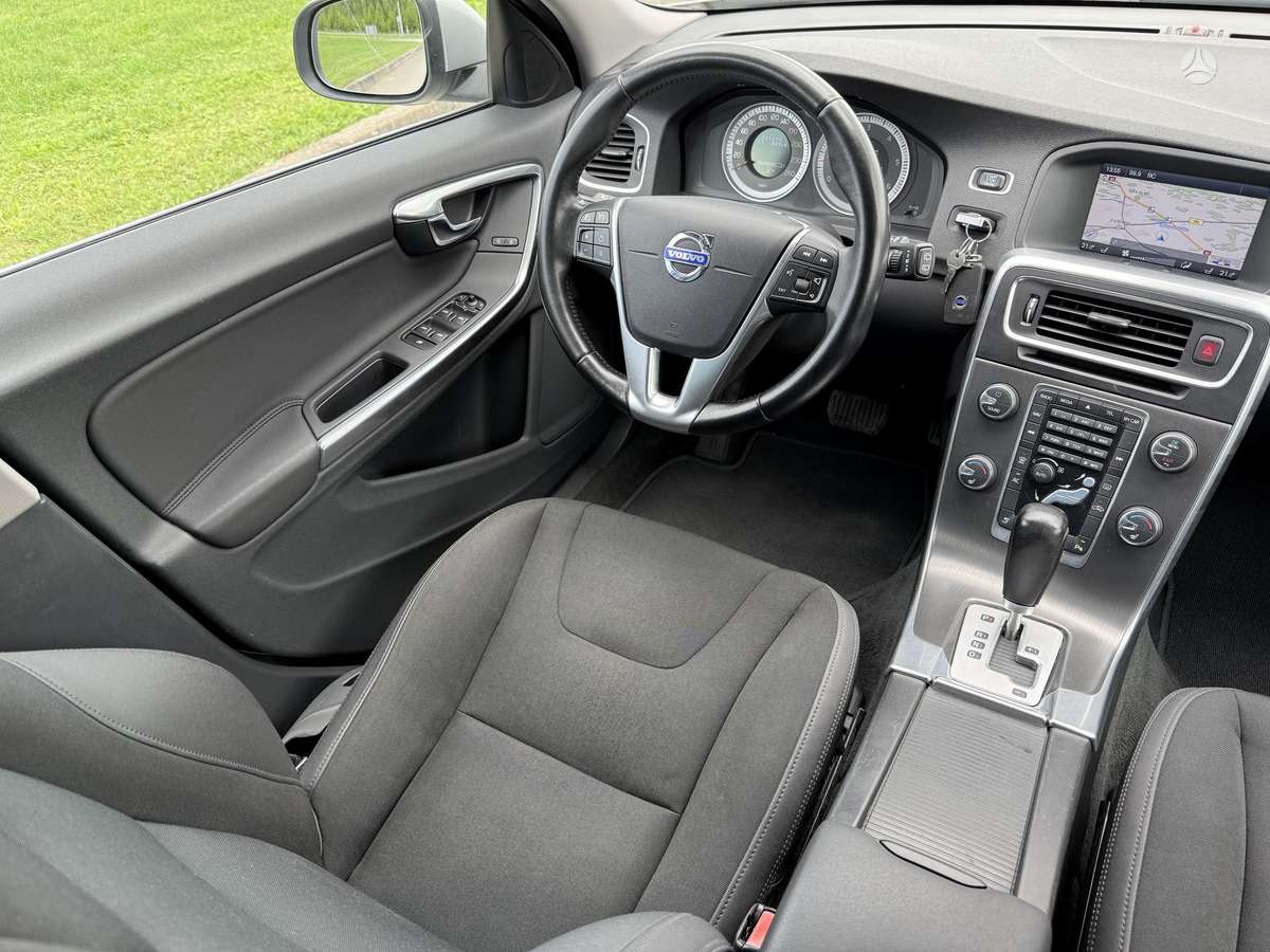 Volvo V60, 2.4 l., universalas
