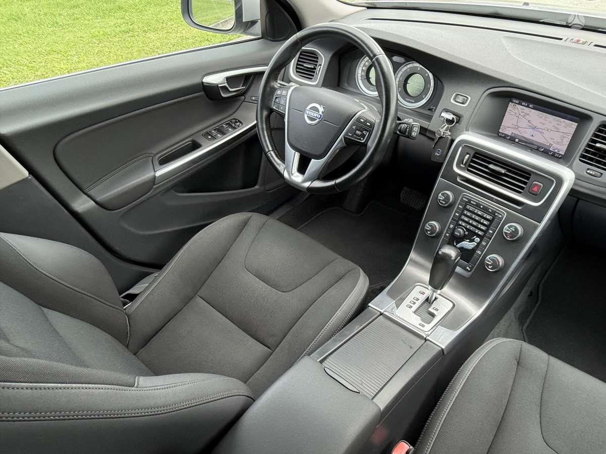Volvo V60, 2.4 l., universalas