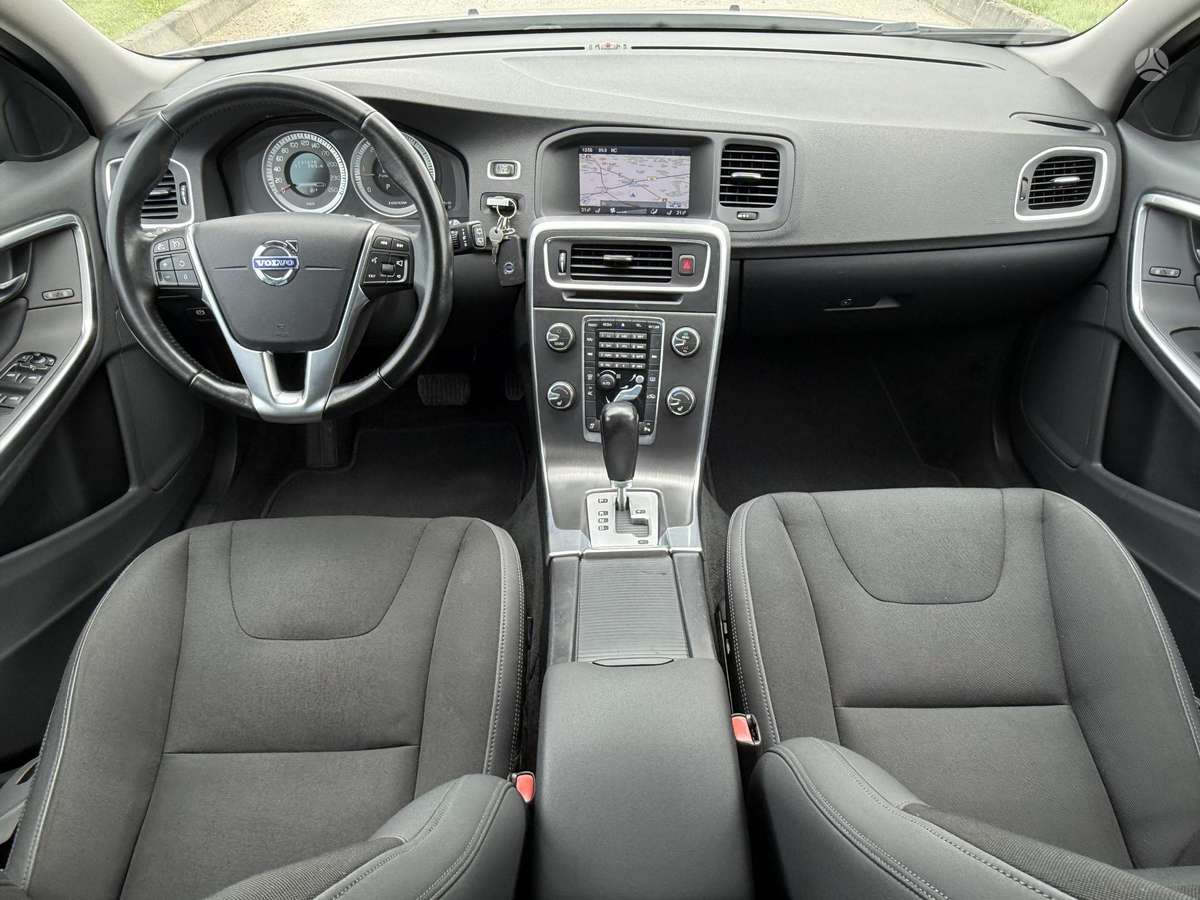 Volvo V60, 2.4 l., universalas