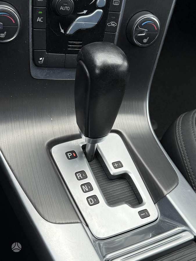 Volvo V60, 2.4 l., universalas