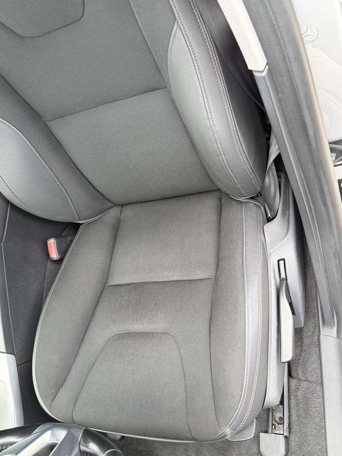Volvo V60, 2.4 l., universalas