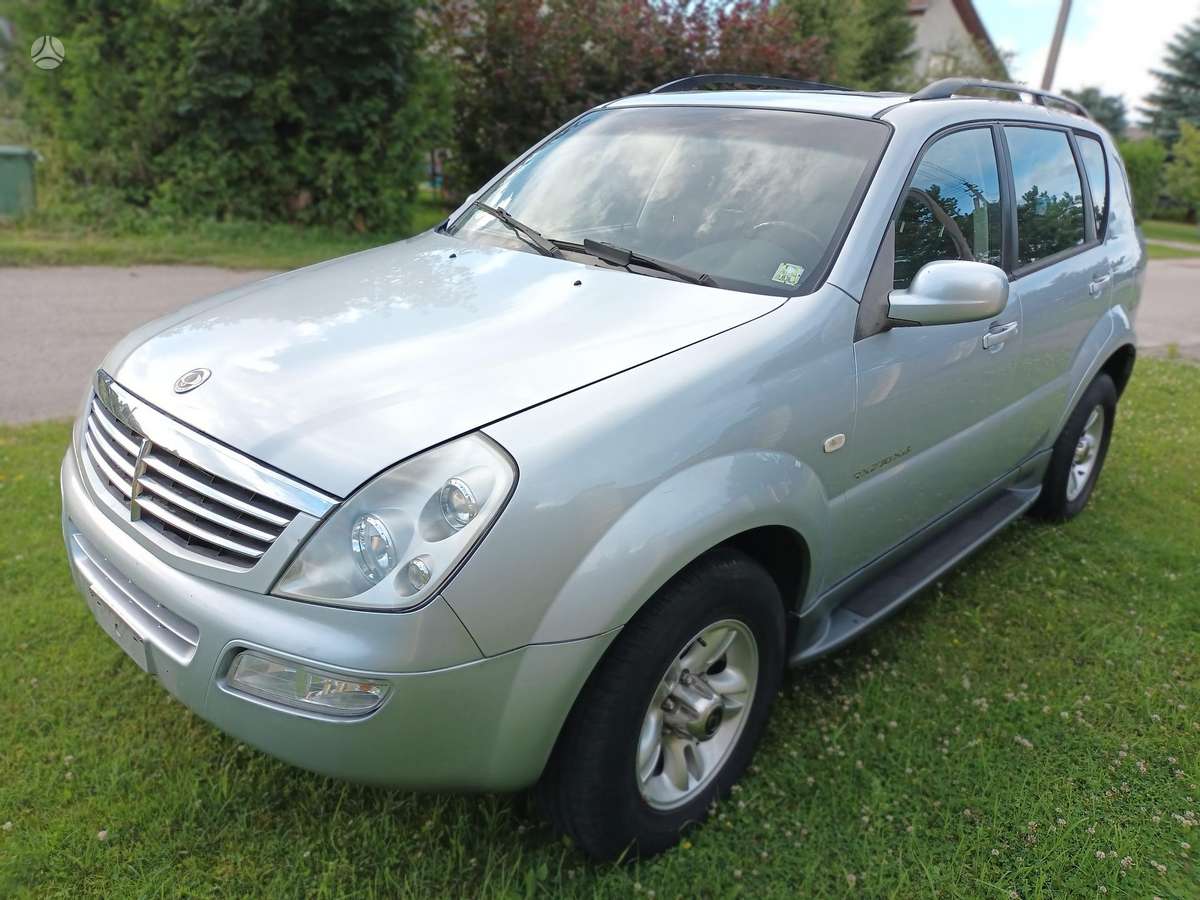 SsangYong Rexton - 1