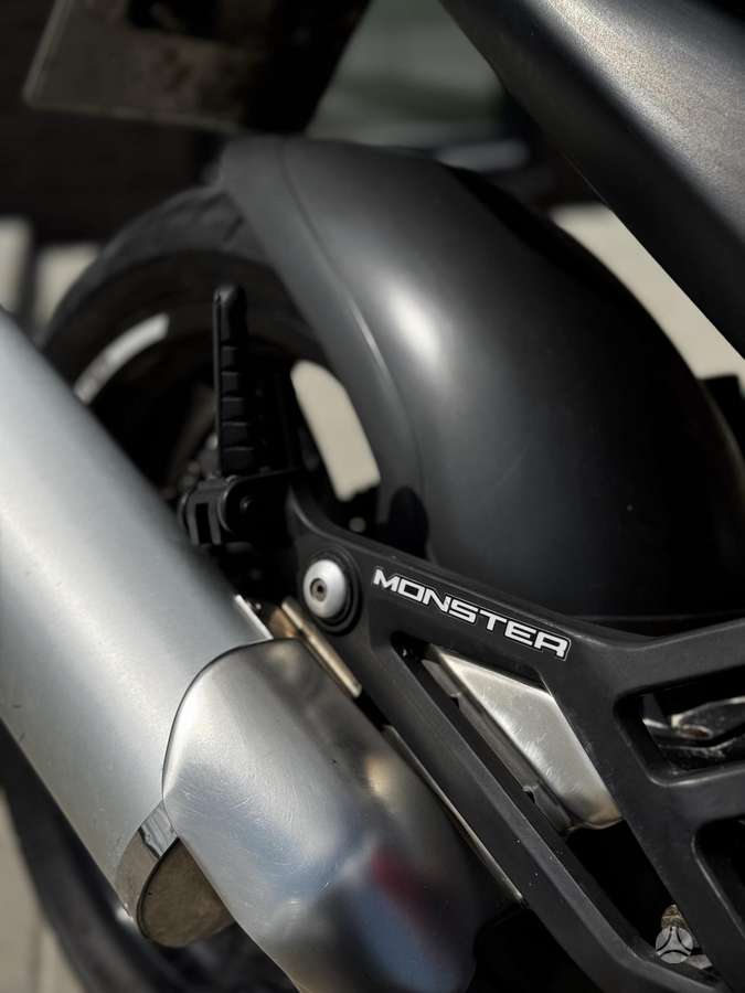 Ducati Monster 695cc, street / classic