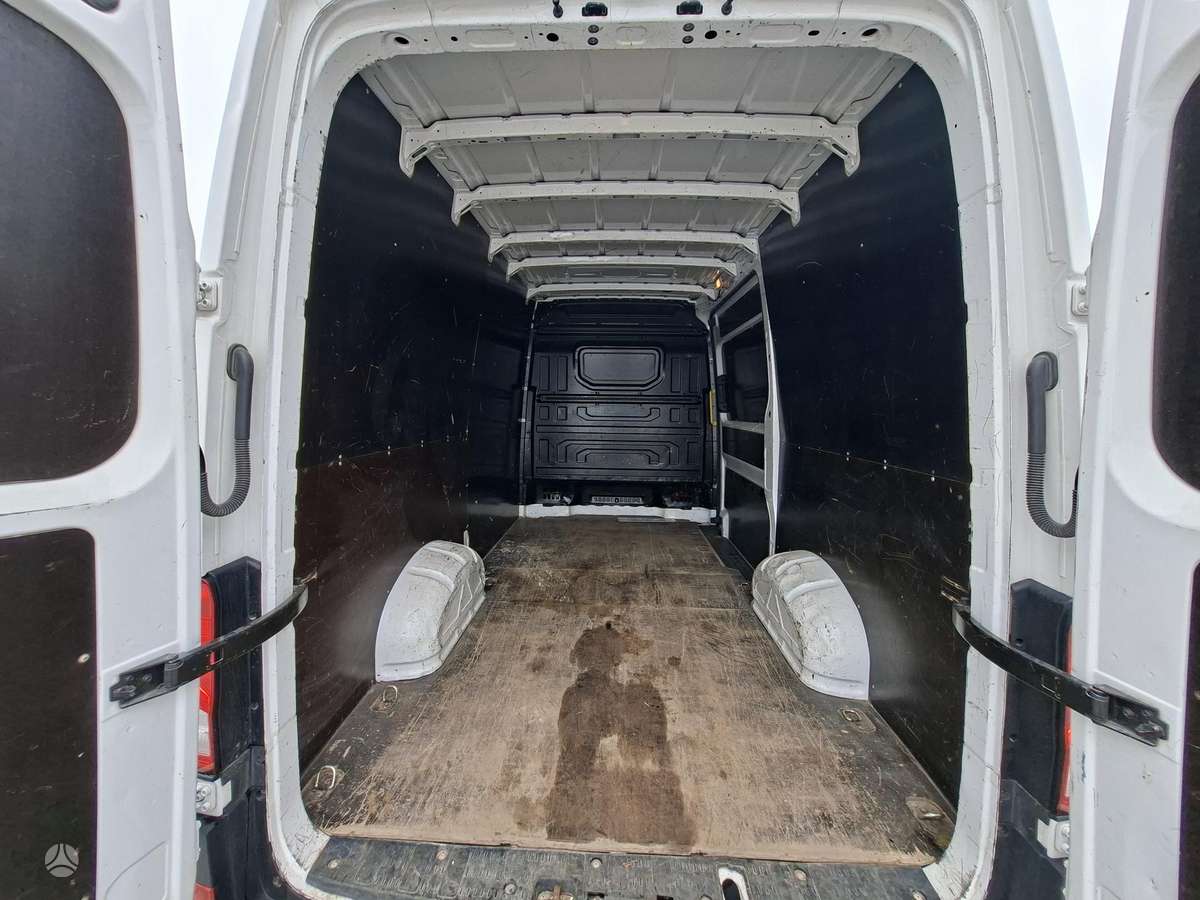 Volkswagen Crafter - 5