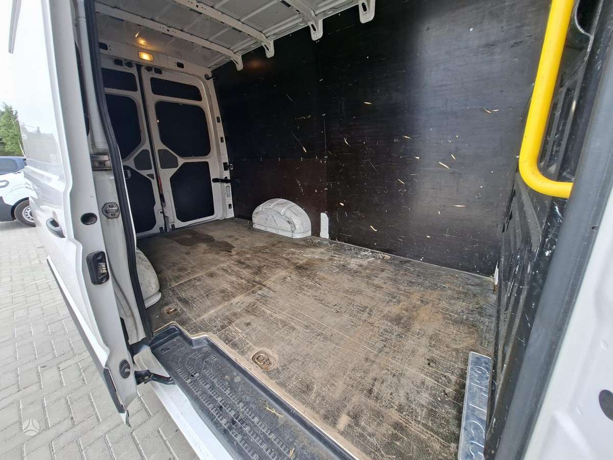 Volkswagen Crafter - 6
