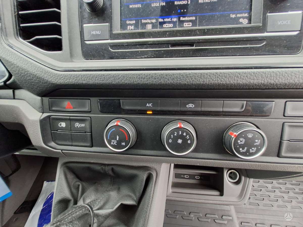 Volkswagen Crafter - 12