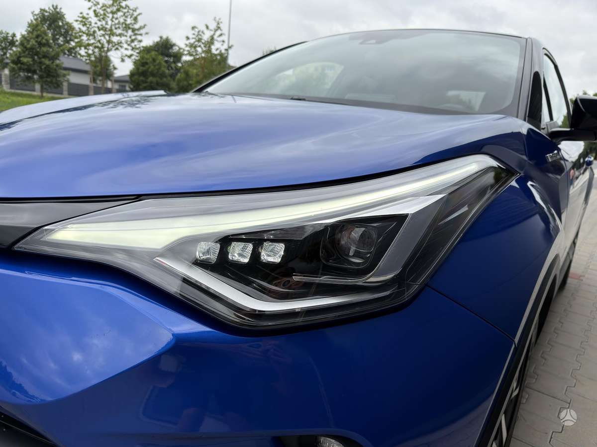Toyota C-HR - 10