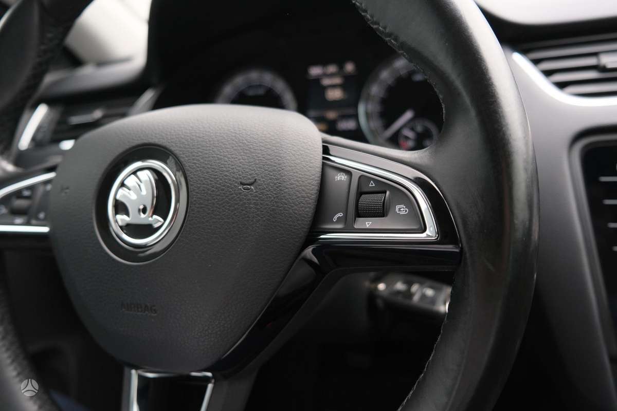 Skoda Octavia, 2.0 l., Хэтчбек