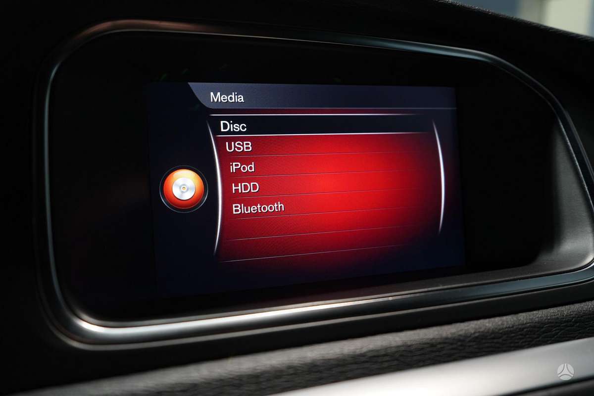 Volvo V40, 2.0 l., Хэтчбек