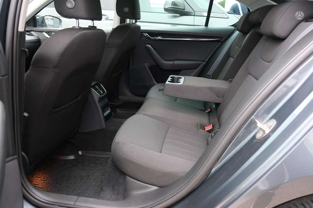Skoda Octavia, 2.0 l., Хэтчбек