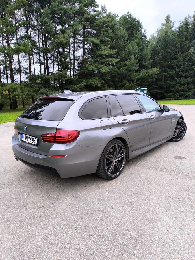 BMW 520, 2.0 l., wagon