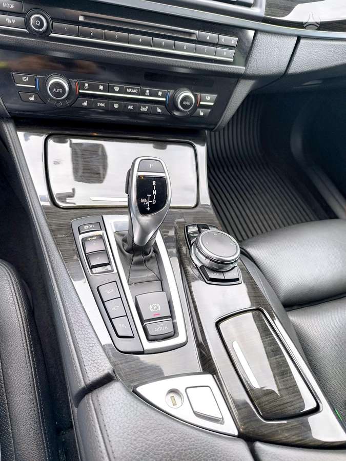 BMW 520, 2.0 l., wagon