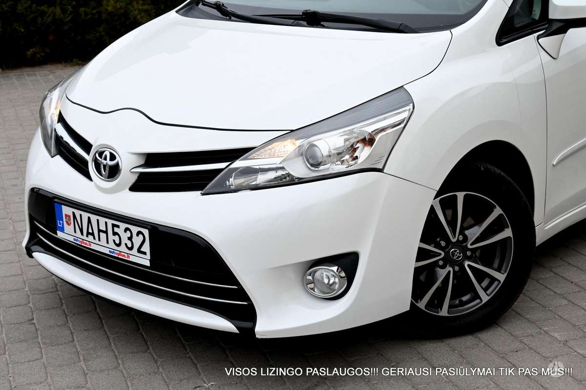 Toyota Verso, 2.0 l., Минивэн