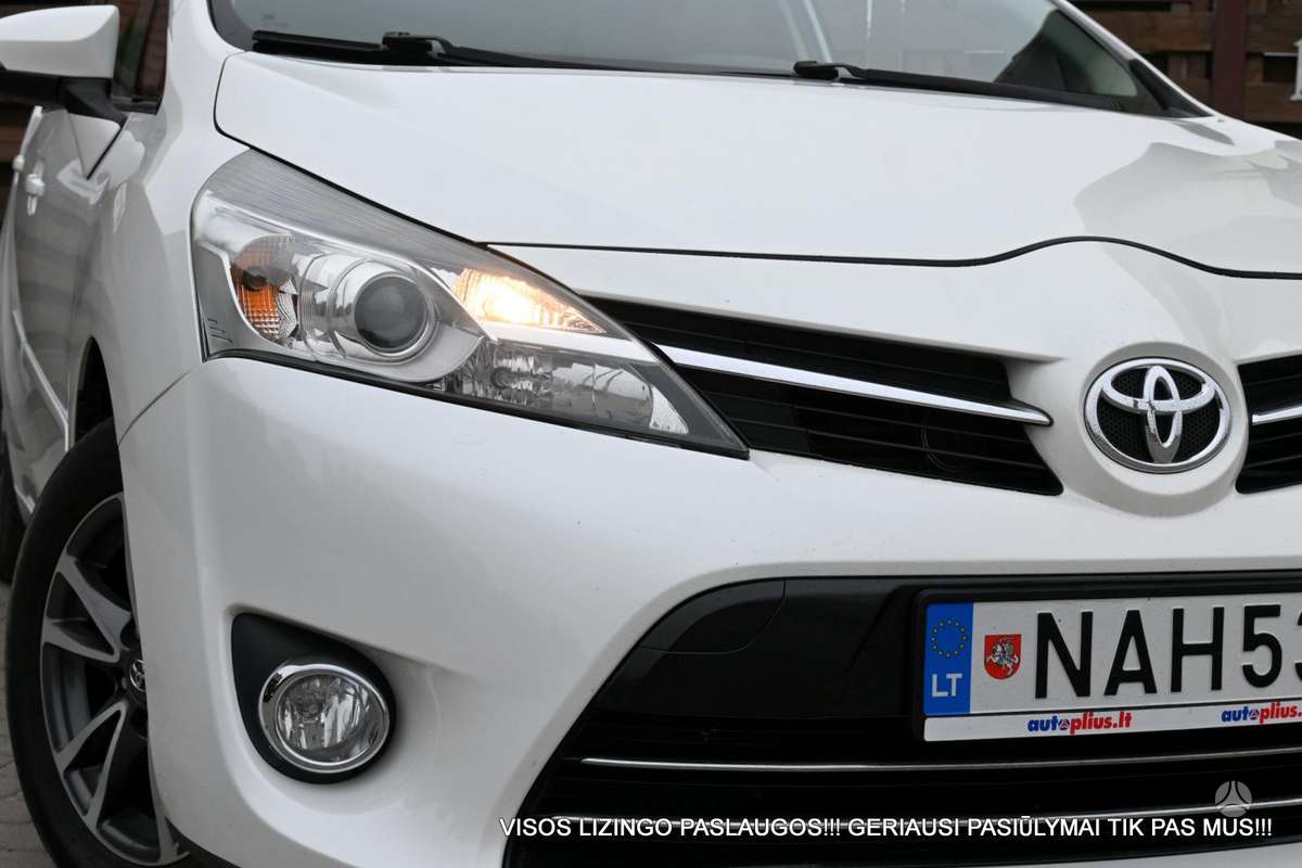 Toyota Verso, 2.0 l., Минивэн