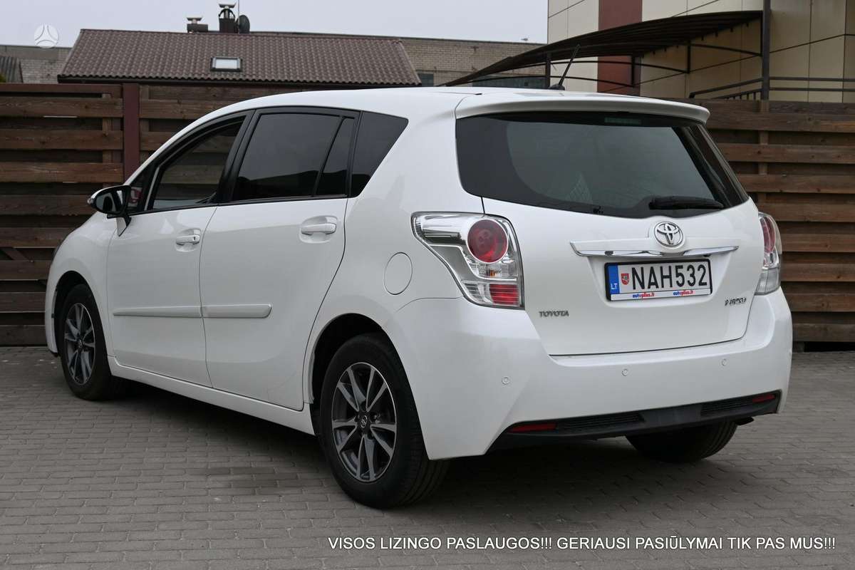 Toyota Verso, 2.0 l., Минивэн