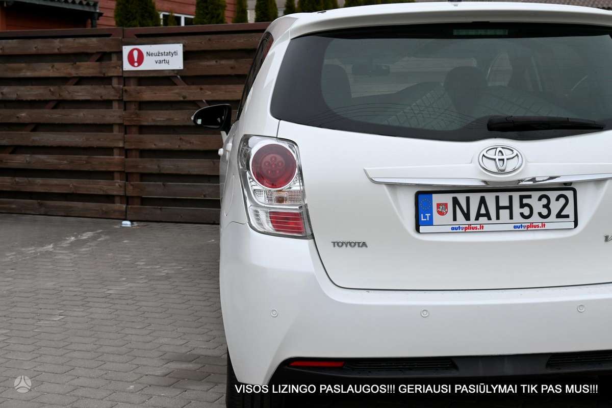 Toyota Verso, 2.0 l., Минивэн